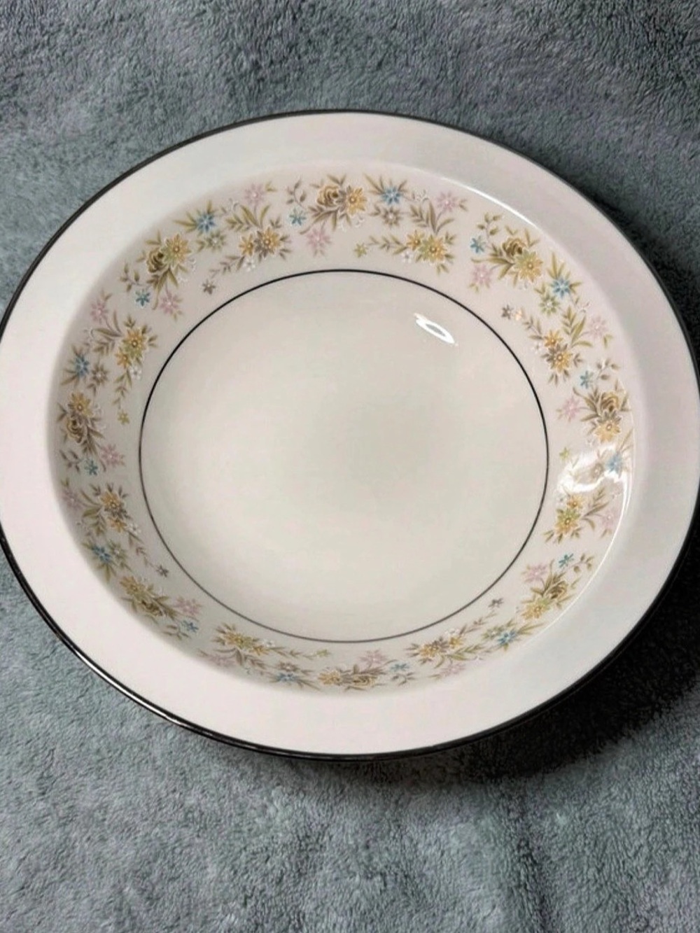 Noritake Blossom Time 10” Round Vegetable Bowl